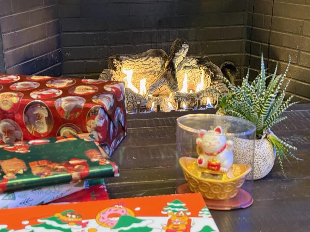 We spent a lot of time by the beautiful fireplace. Really nice and talked with tons of nice guests.