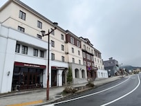 Located right in front of JR Nikko Station, yet the room was quiet and peaceful.