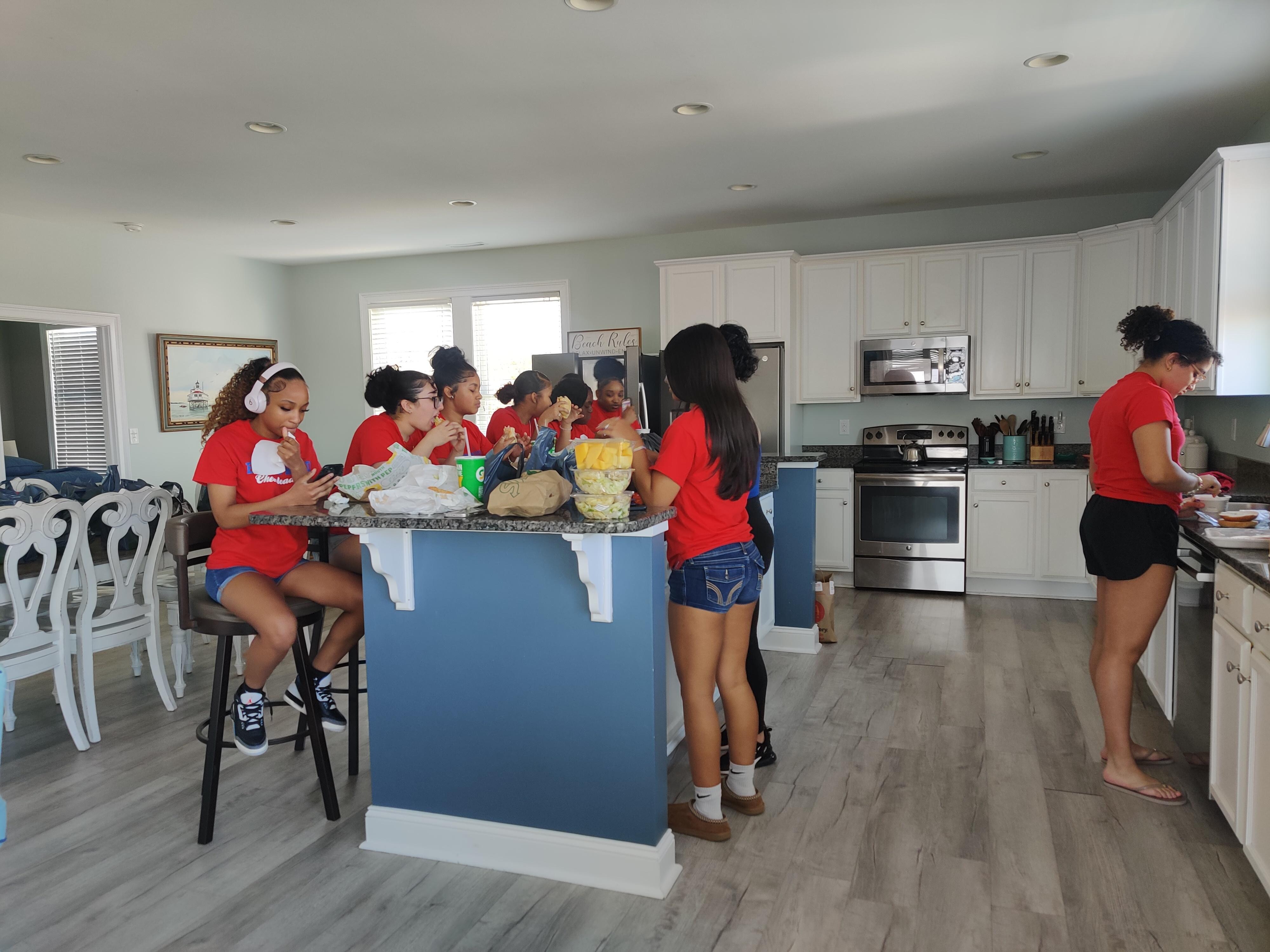 Huge kitchen which made group breakfast quick and easy.