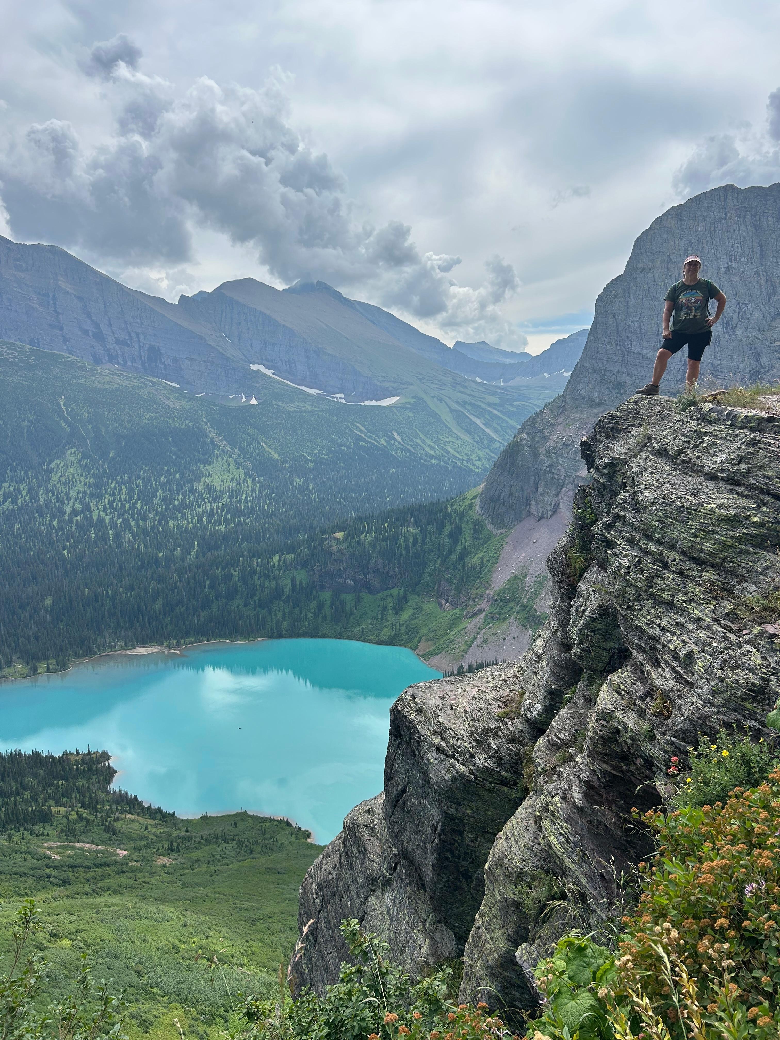Grinnel lake in many glacier 