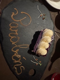 No café da manhã veio a supresa da comemoração.