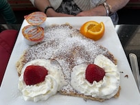 Pancakes at in-hotel Bistro!