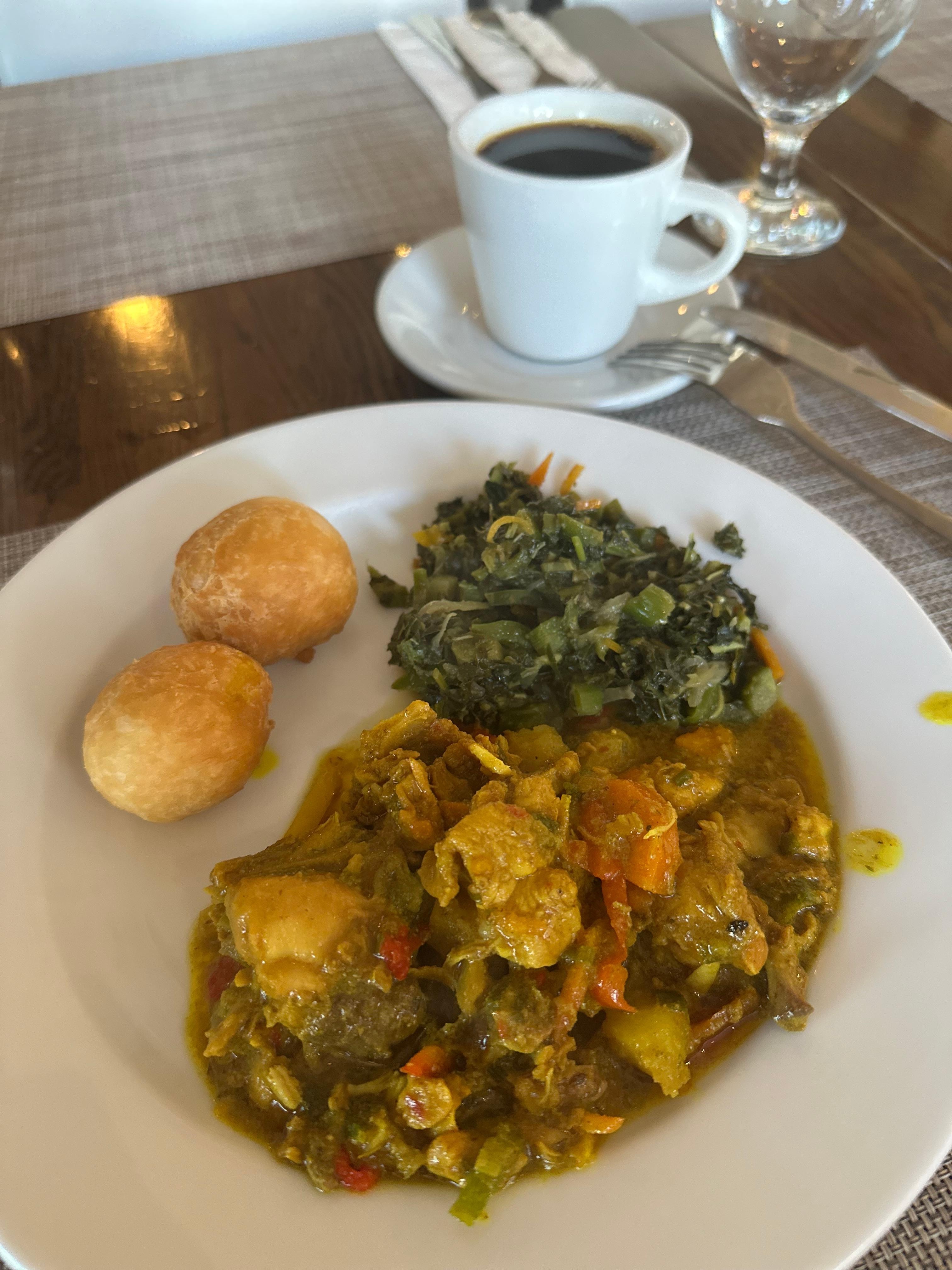 Breakfast
Curried chicken 