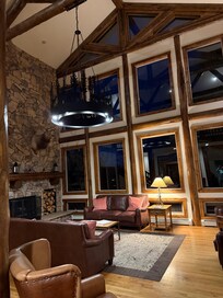 Picture of the beautiful lobby.