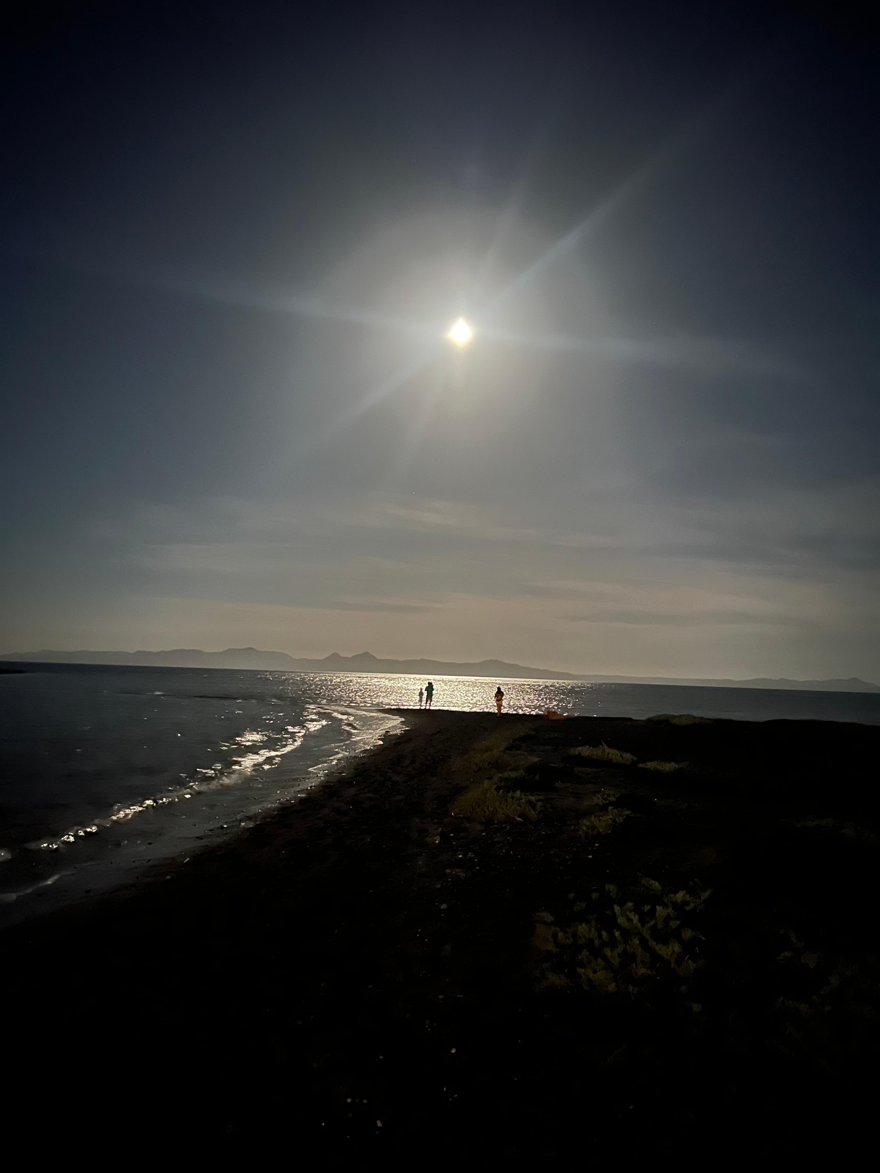 Noches tranquilas, disfrutando de un paseo por la pkaya