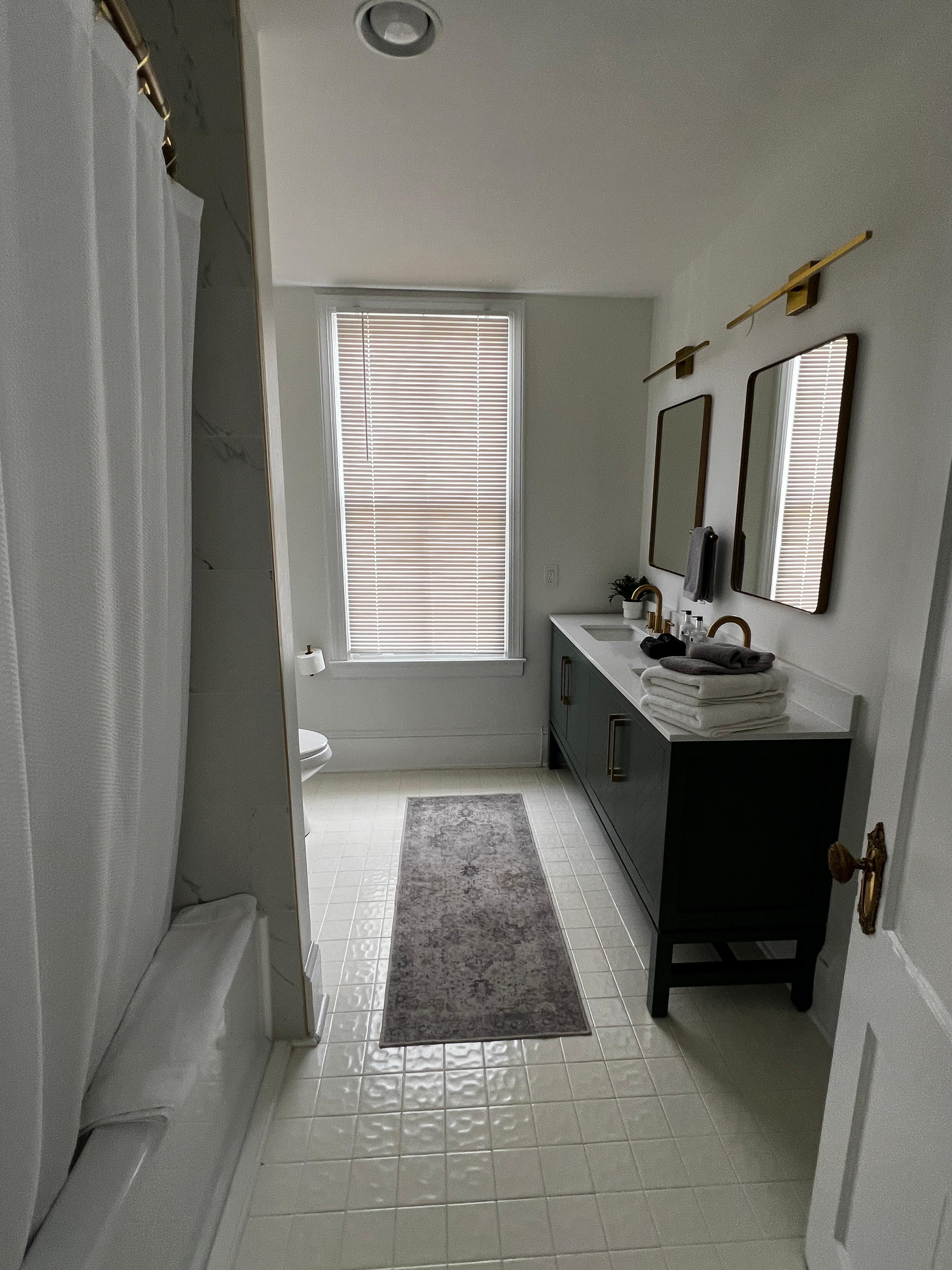 Master bathroom 