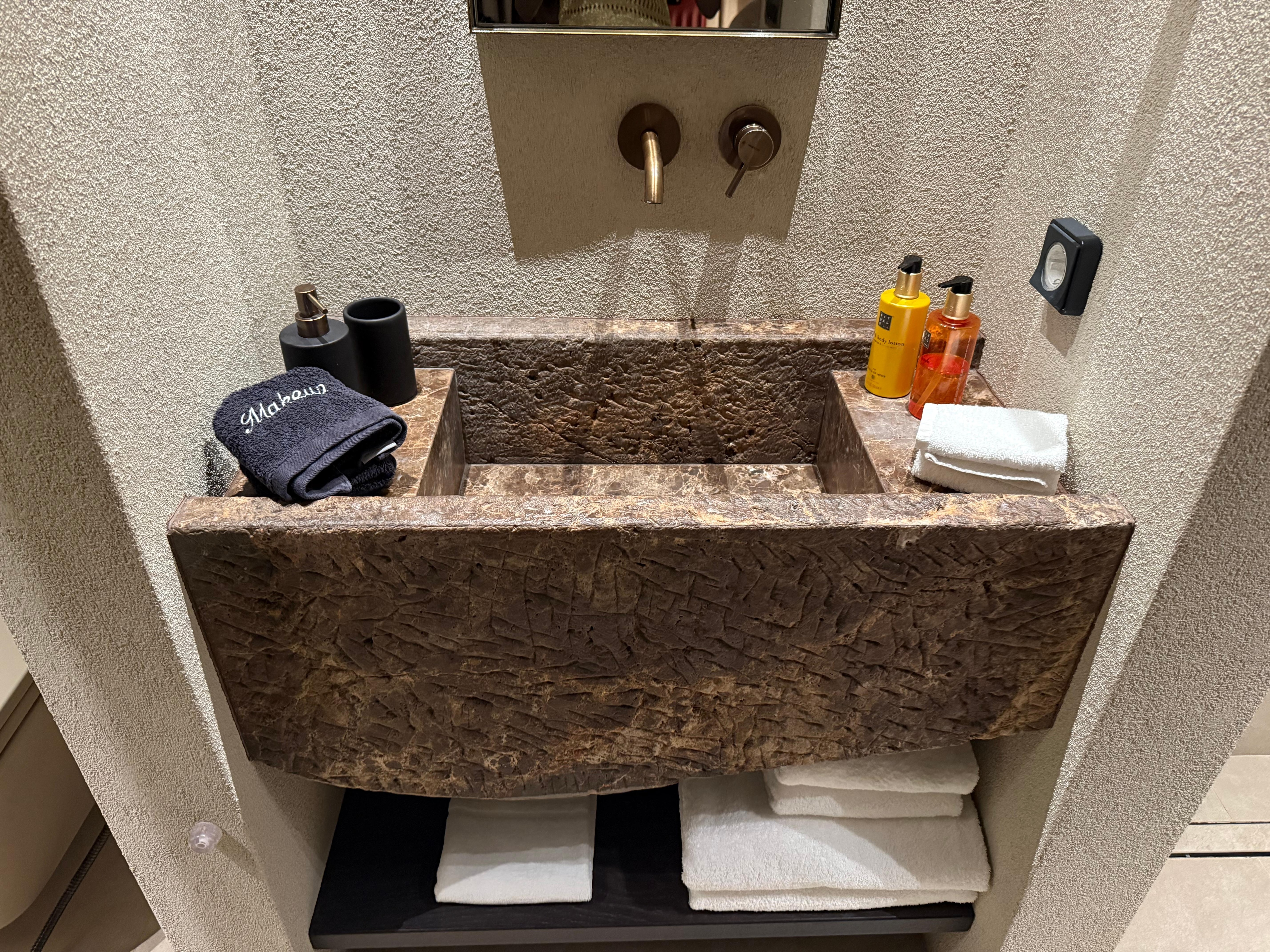 Thoughtful amenities/ modern facilities