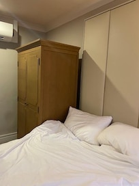 Accessible room with no bedside table