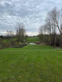 A quiet day on the golf course.