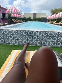 Waiting to get in my room..I arrived before check in and had a short wait.