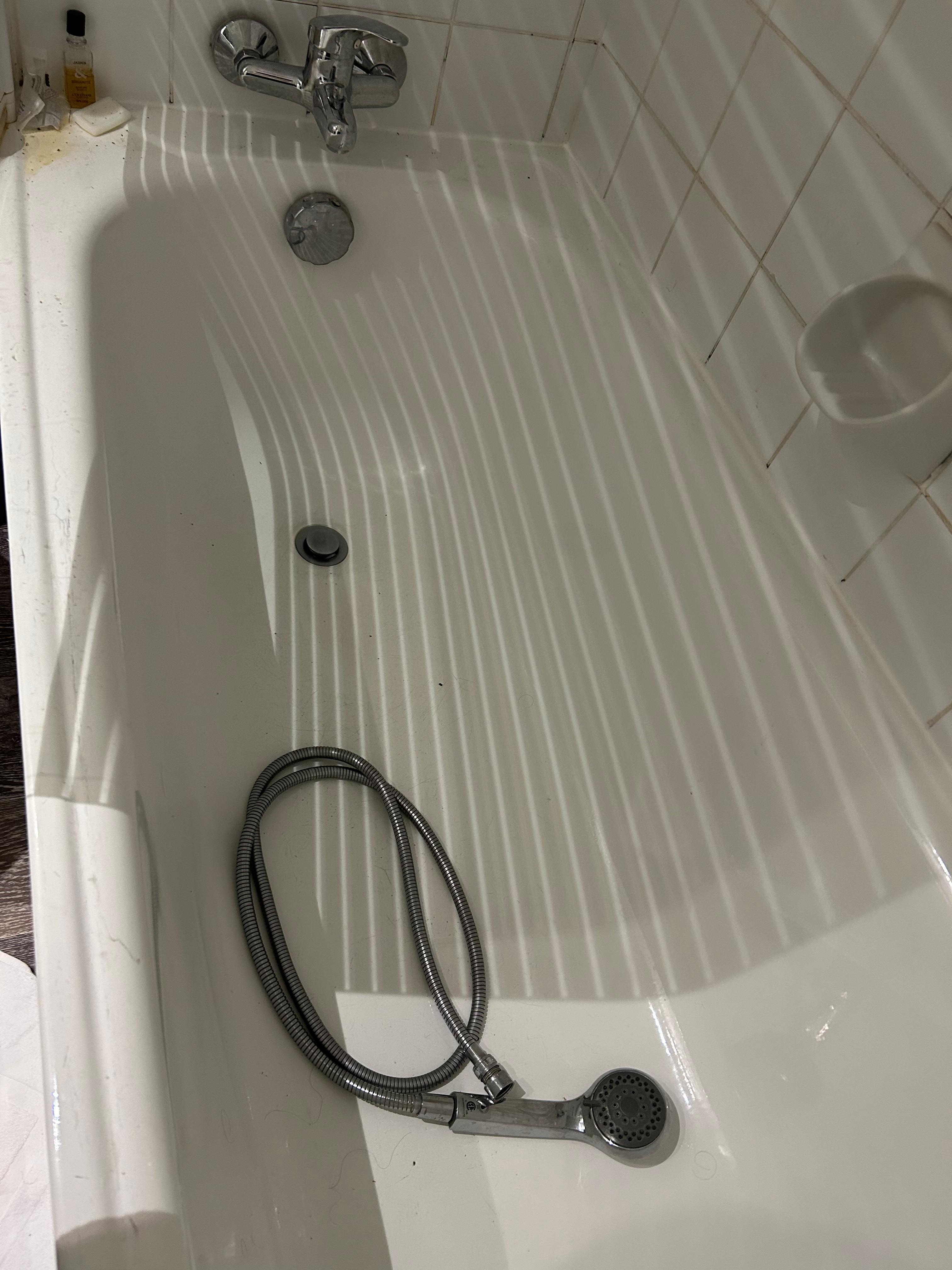 Shower did not work.  Repairman was not able to fix till we left.