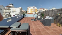 Roof-top patio