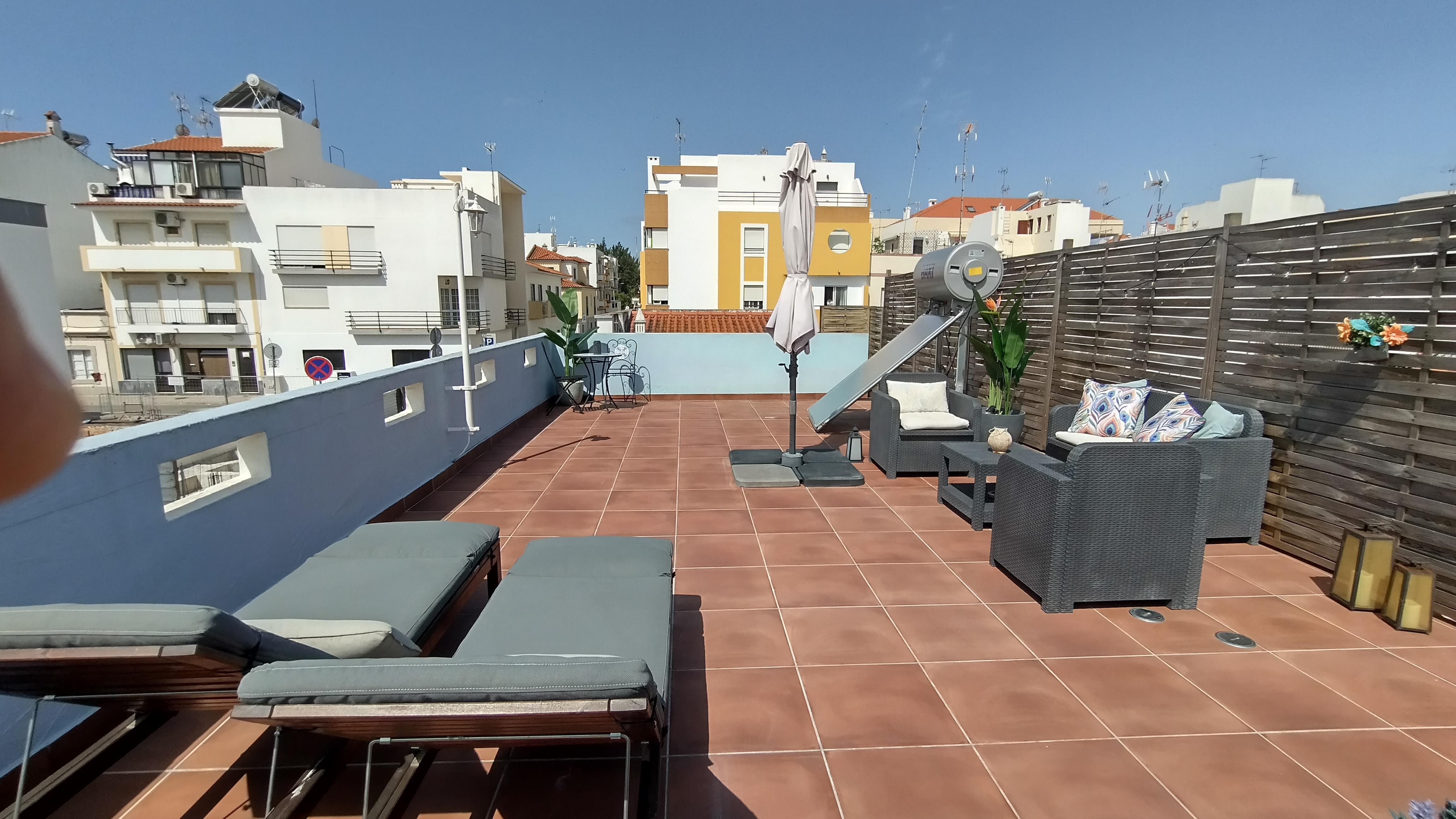 Roof-top patio