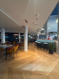 Love the lobby and bar