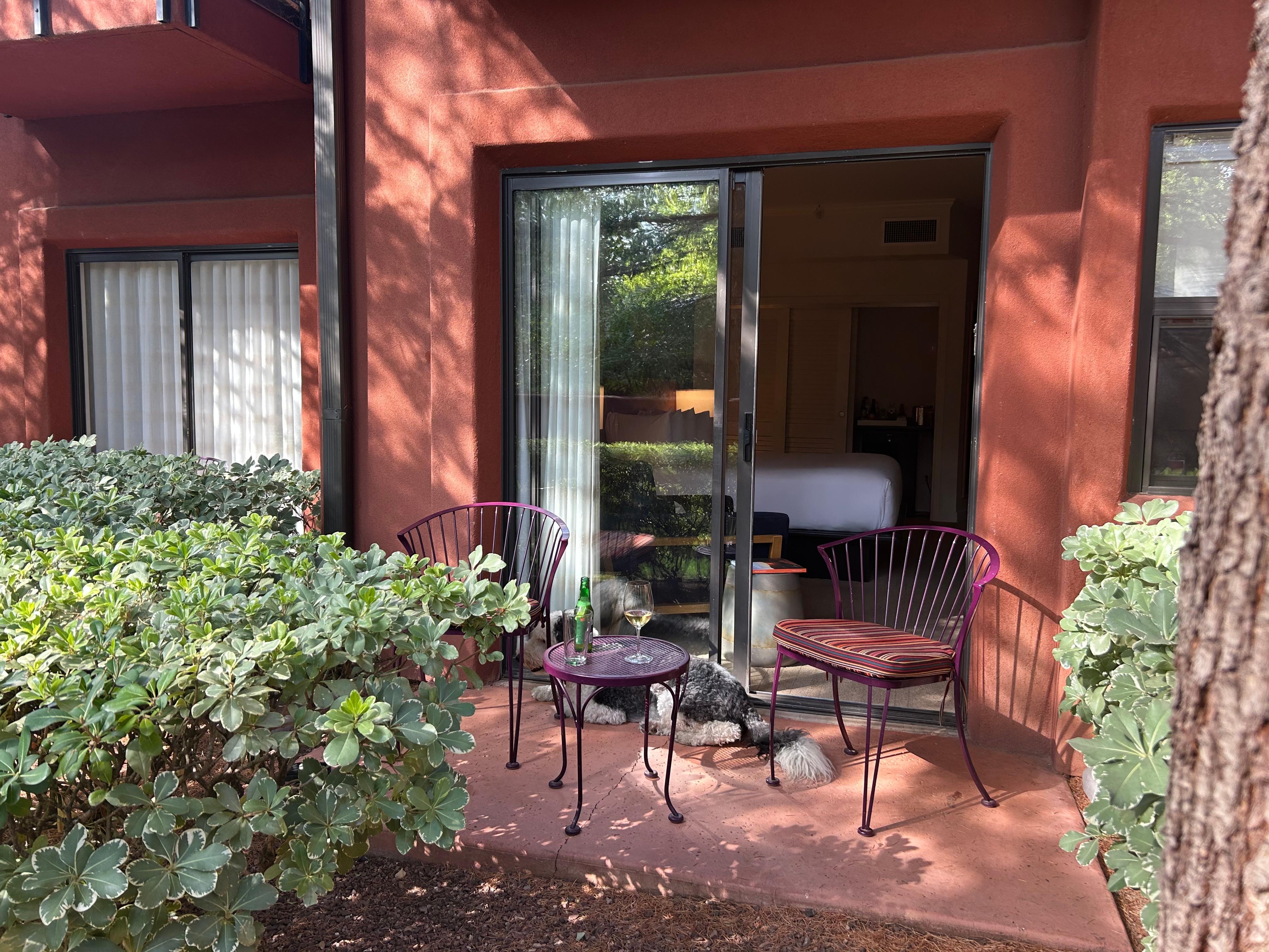 Charming first floor Patio room!