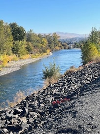 Yakima River next to Hotel