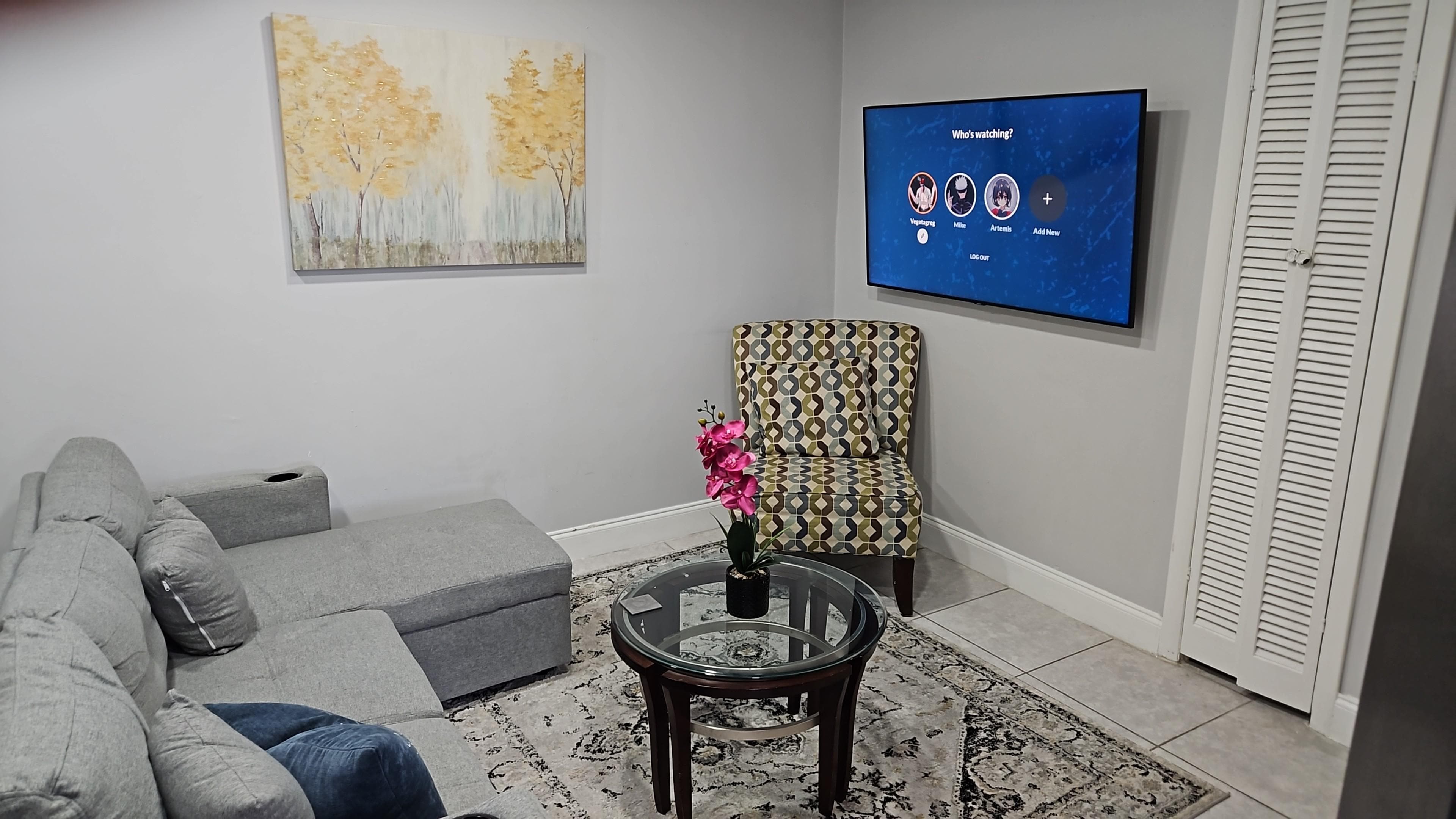 Spacious and cozy with great entertainment.