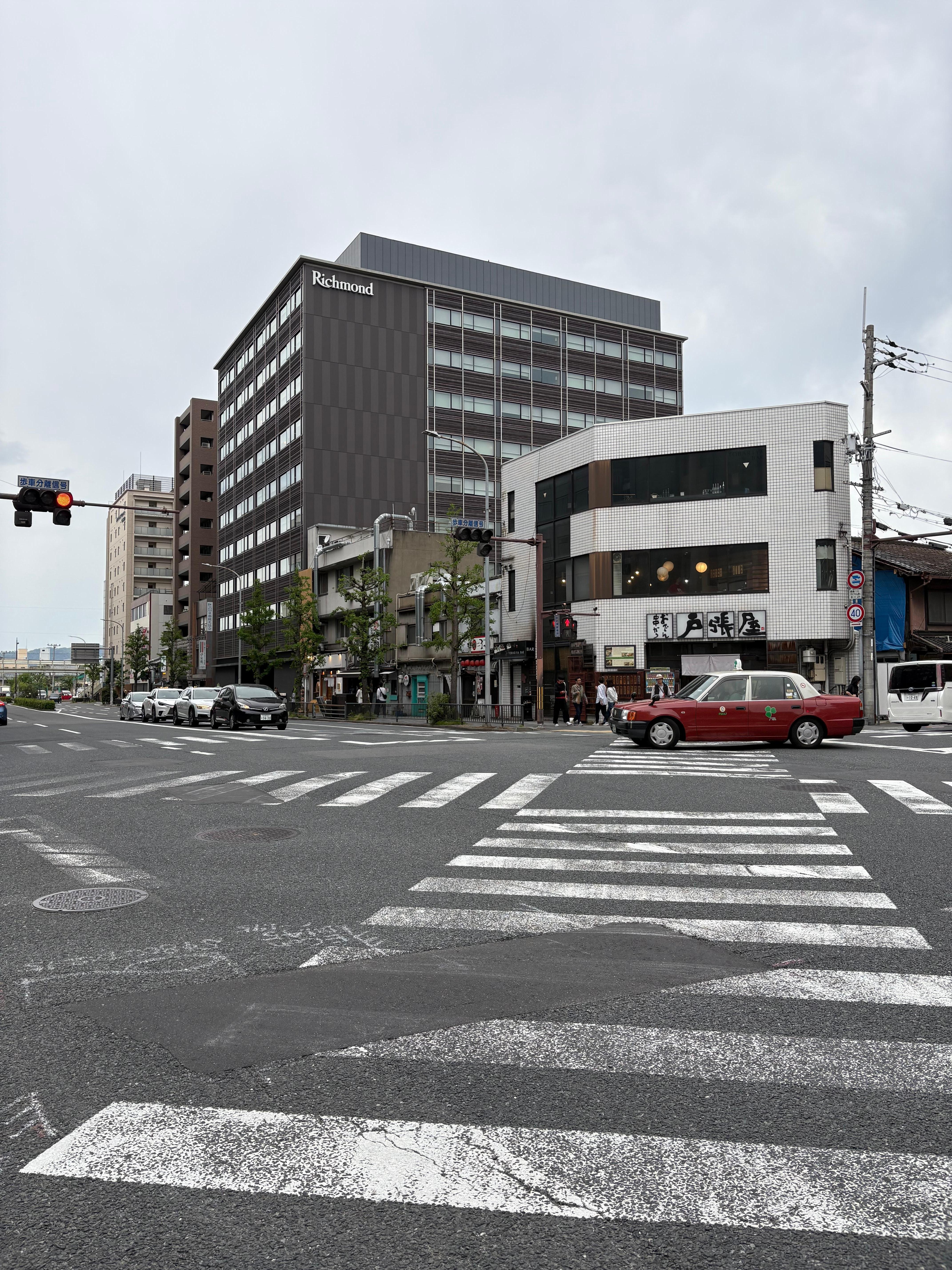 Hotel near this cross walk