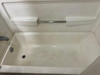 Bathtub unclean