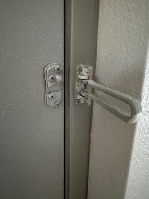 Broken door security lock
