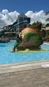 Riu land splash pad my daughter loved it
