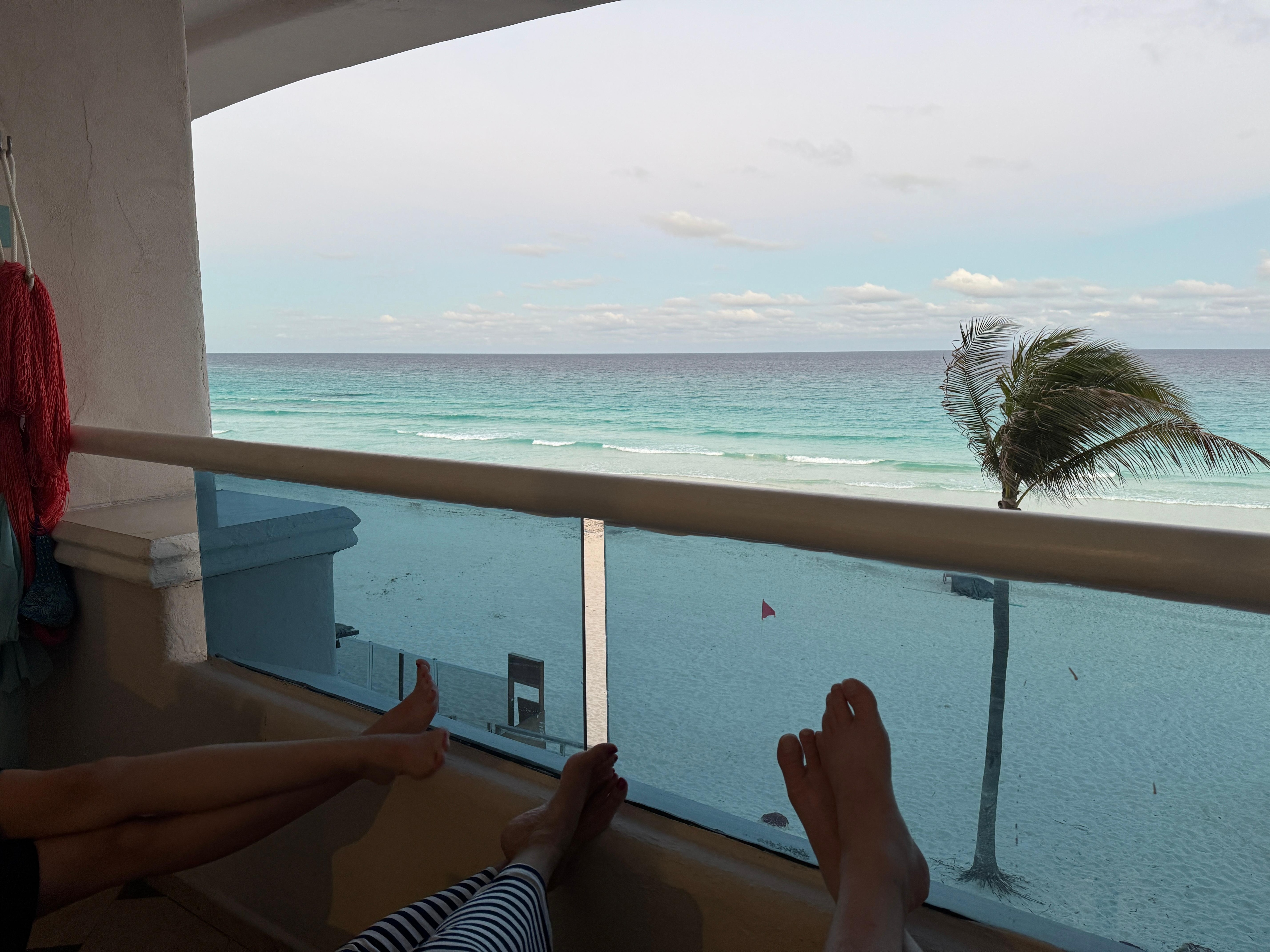 "Toes to the sea"
Balcony View NE