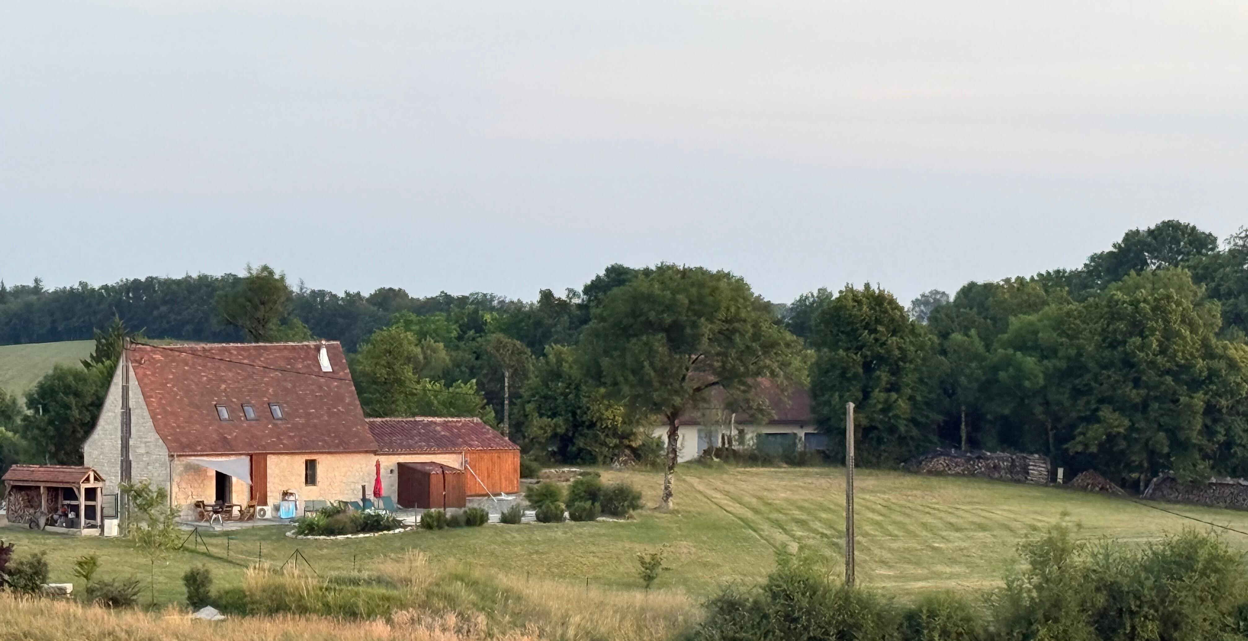 Haus von der Ferne mit dem großen Garten 