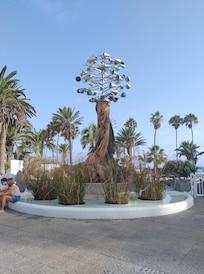 La promenade della città