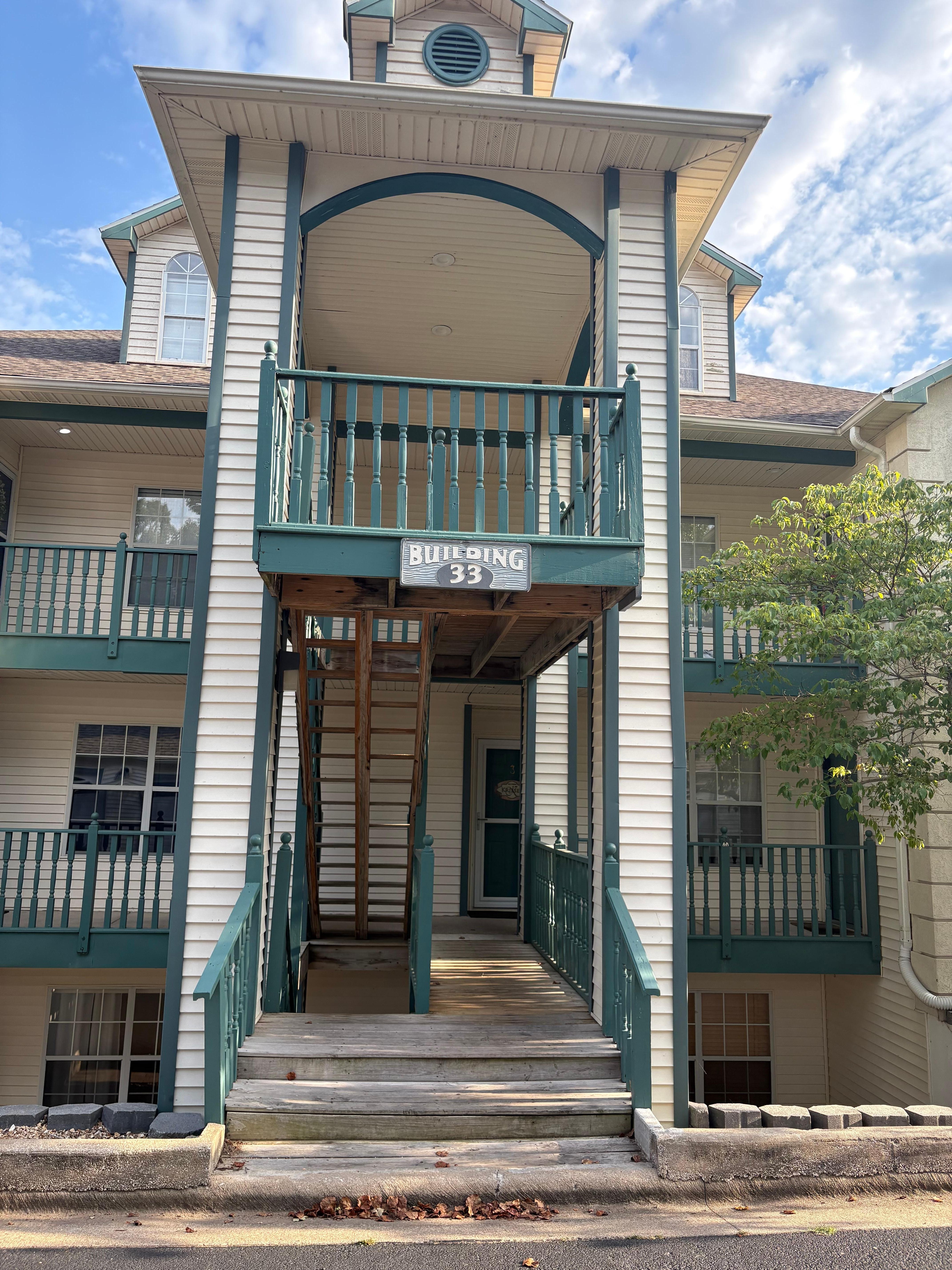 Lower level unit! There are stairs to go down to the front door! 