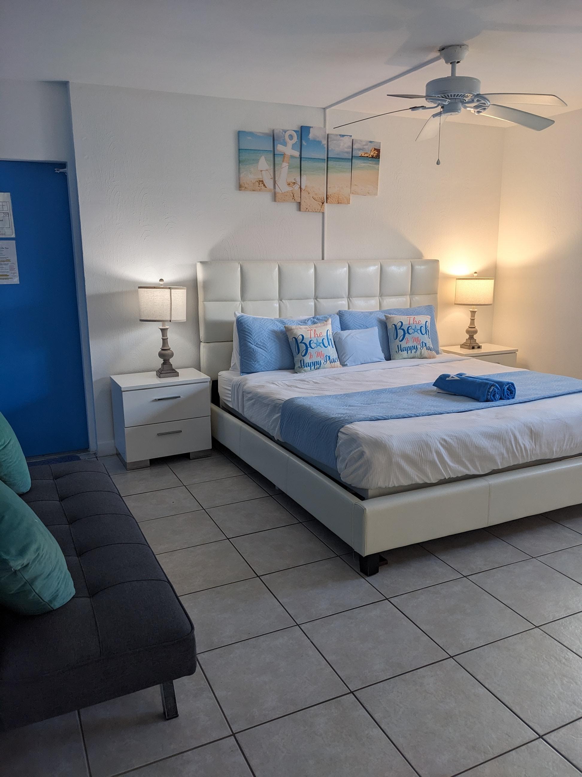 Beautiful decor, good bed, very clean 