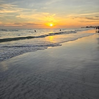 Ocean in front of the Surf Song