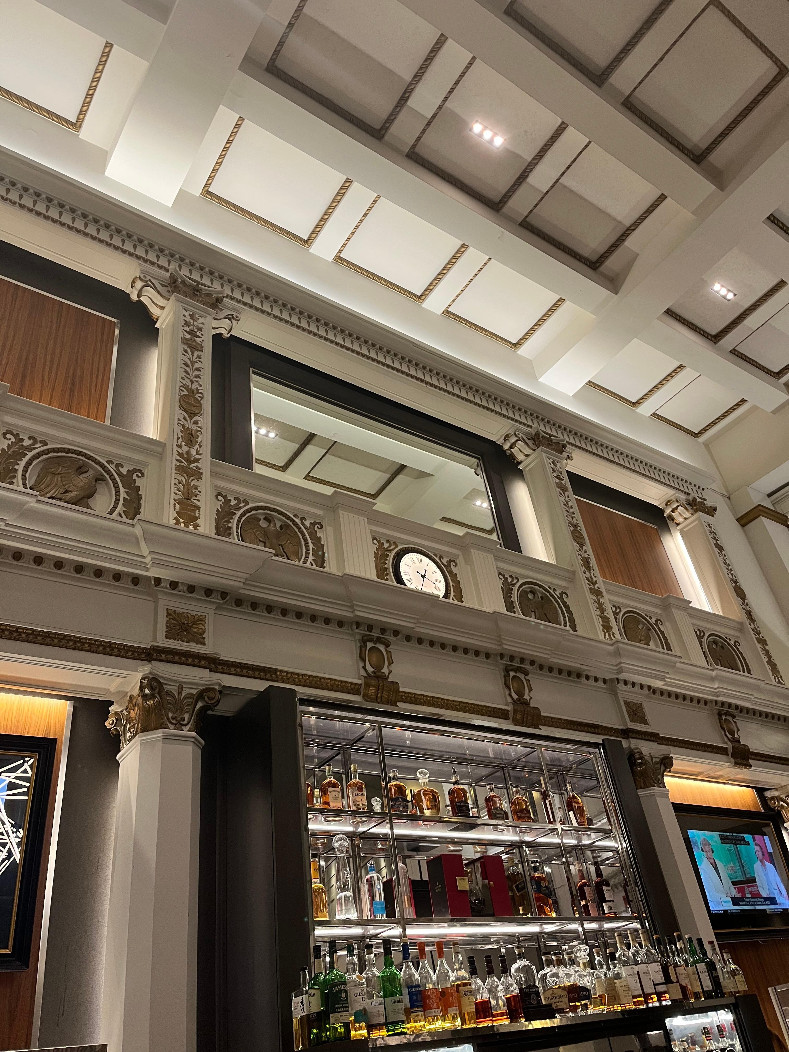 Lobby bar