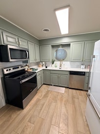 Cute kitchen design.