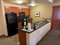 Fully equipped kitchen