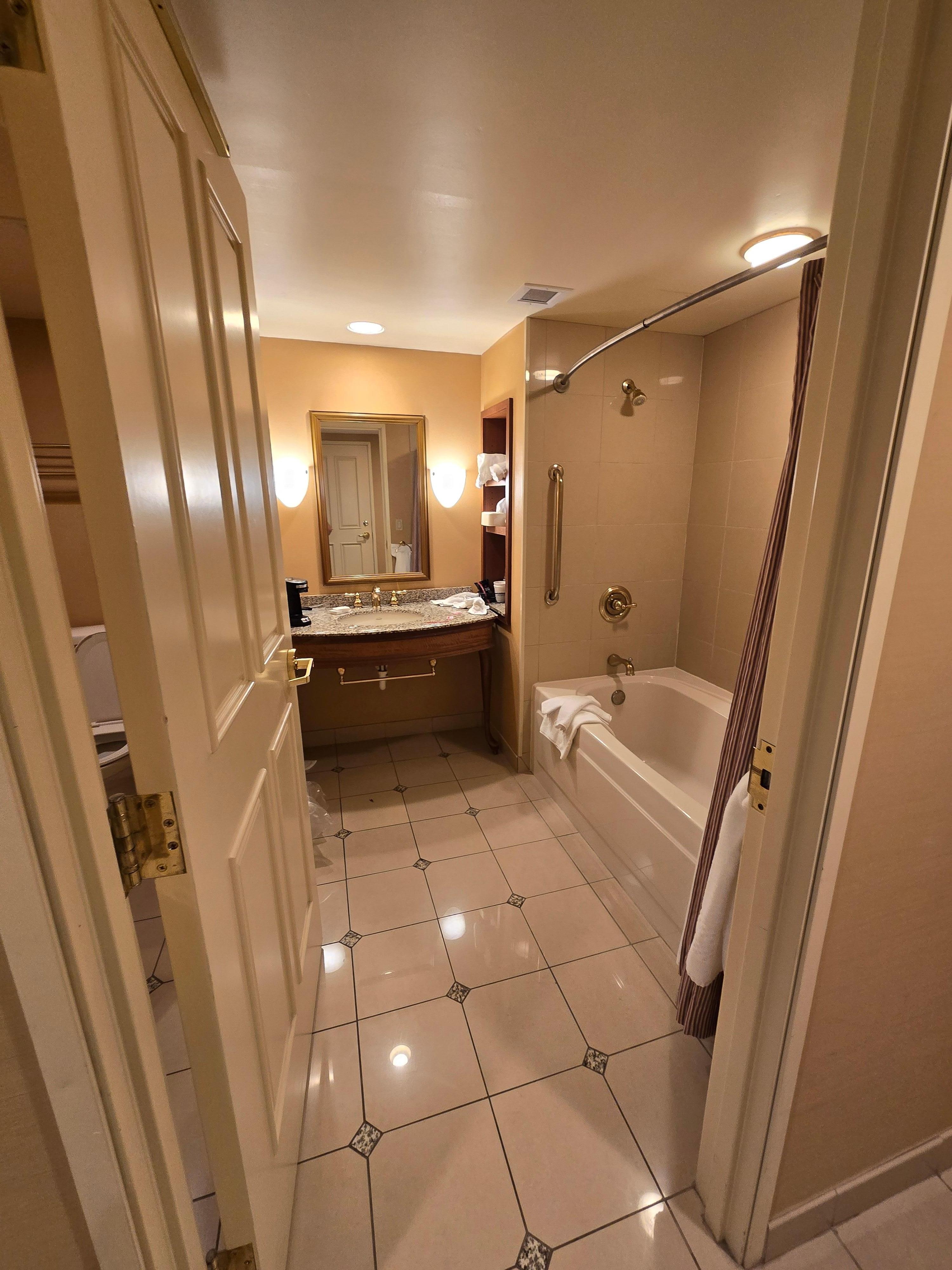 Bathroom was lovely and clean. 