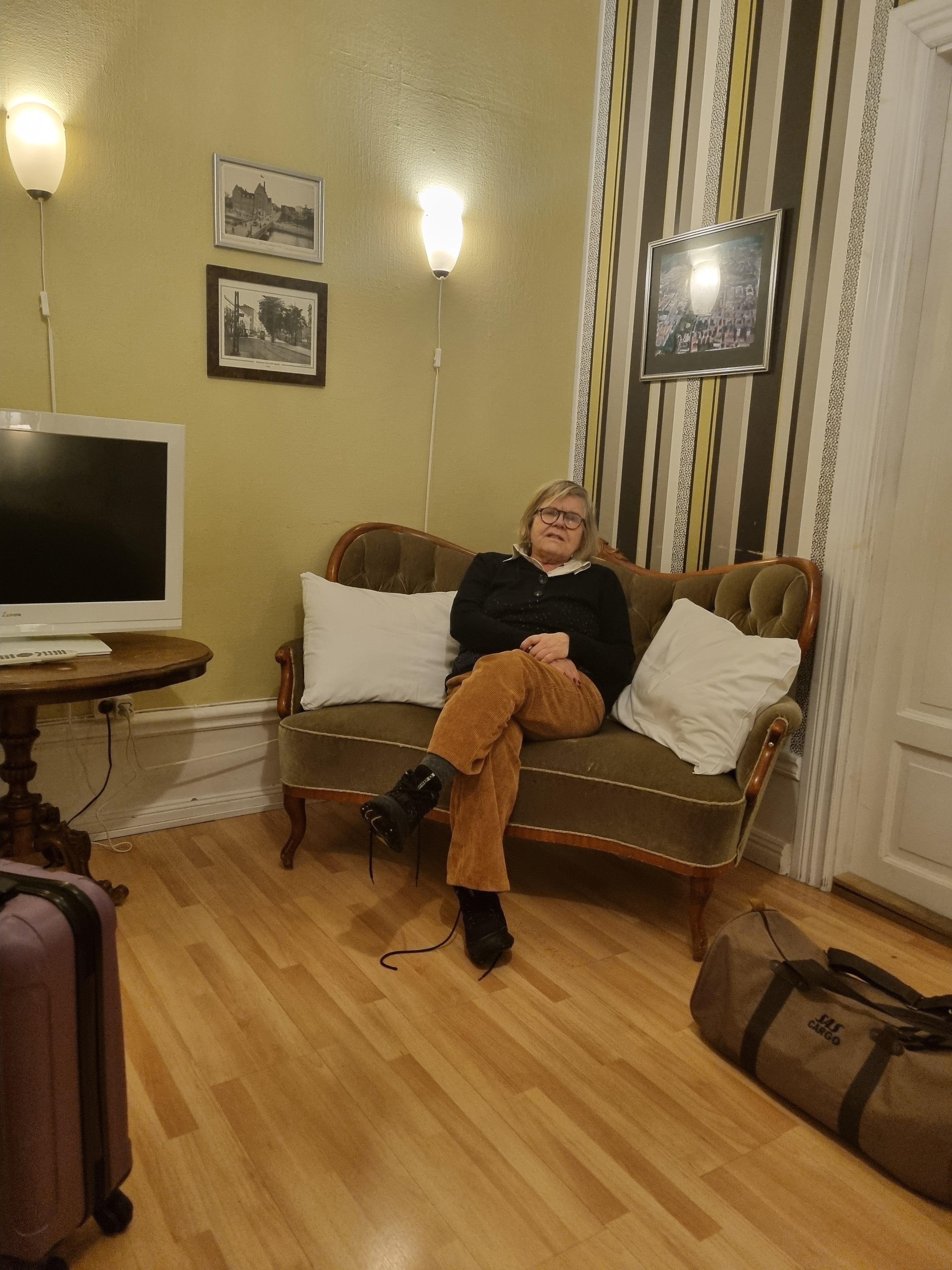 Gammal genuin stil på rummet och i korridoren 