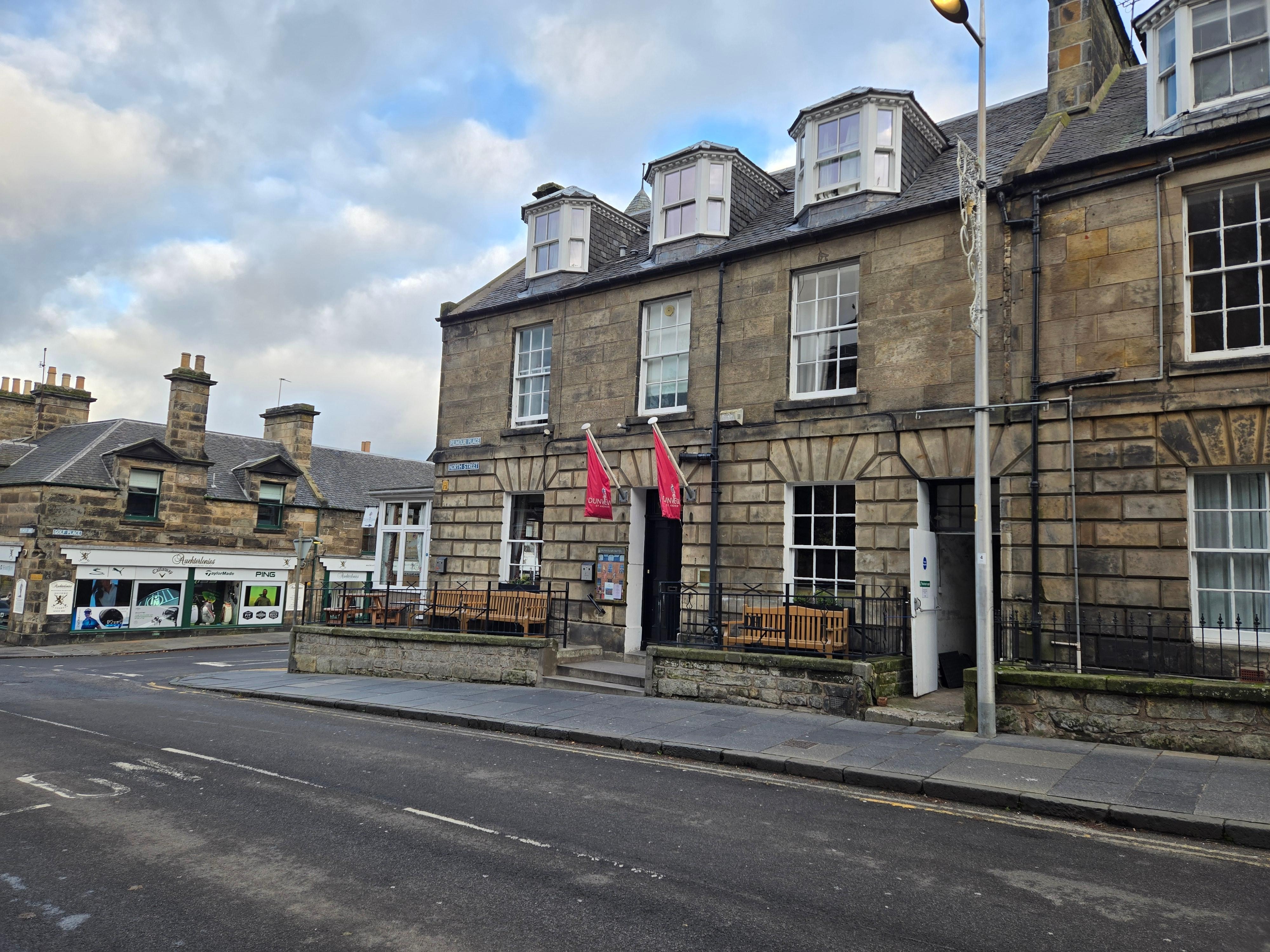 First floor, pub. Second floor, rooms.
