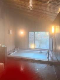 Indoor onsen