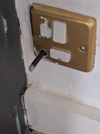 Exposed cables