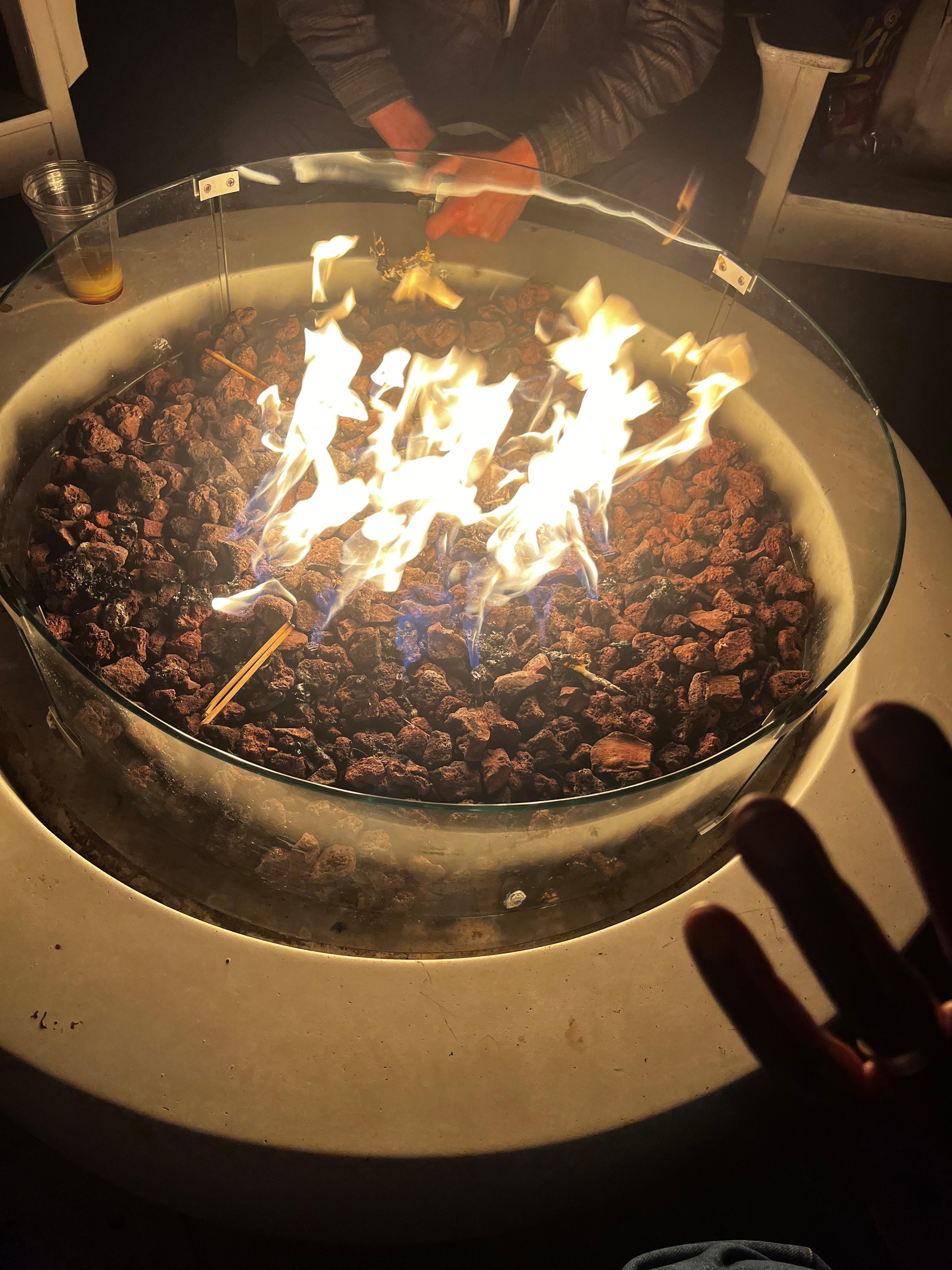 Complimentary s’mores nightly 😋