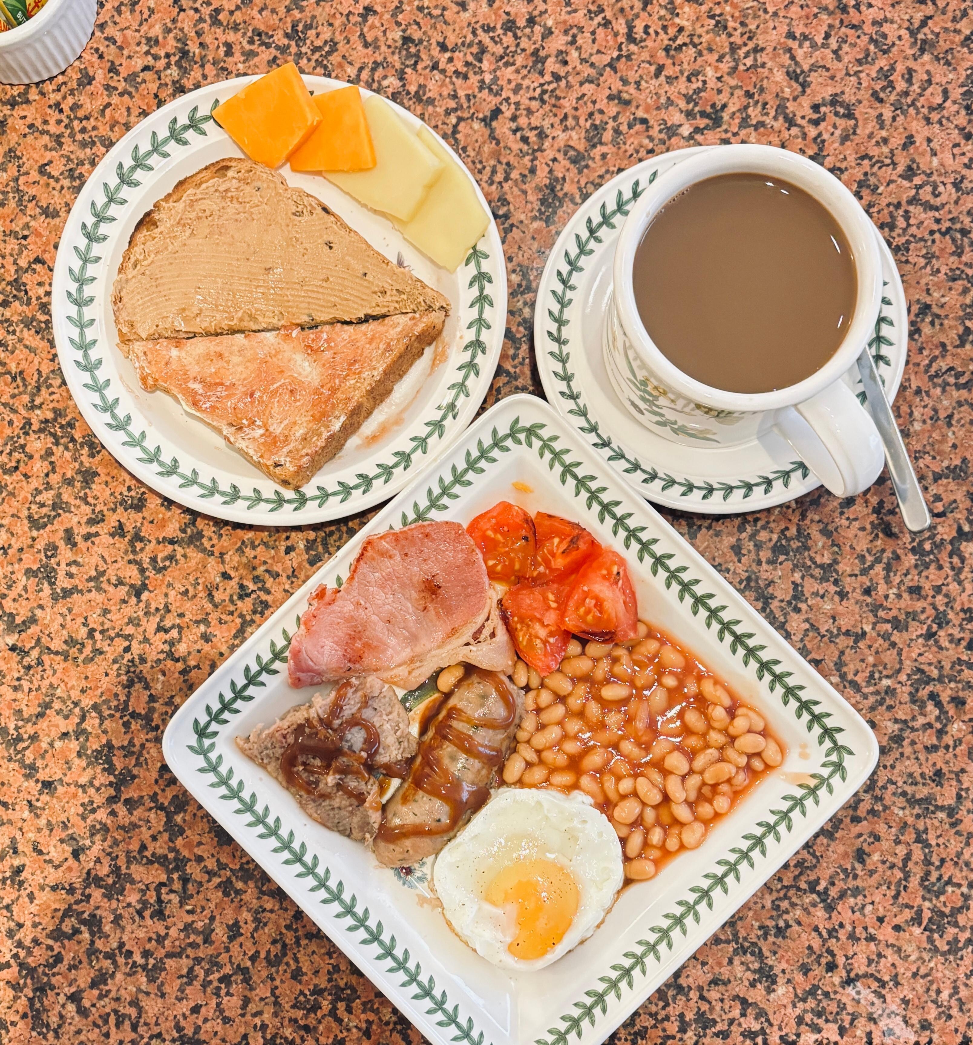 Full English Breakfast with additional food Perks