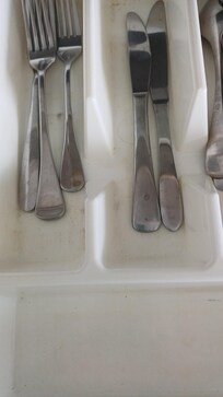 Dreckiger Besteckkasten