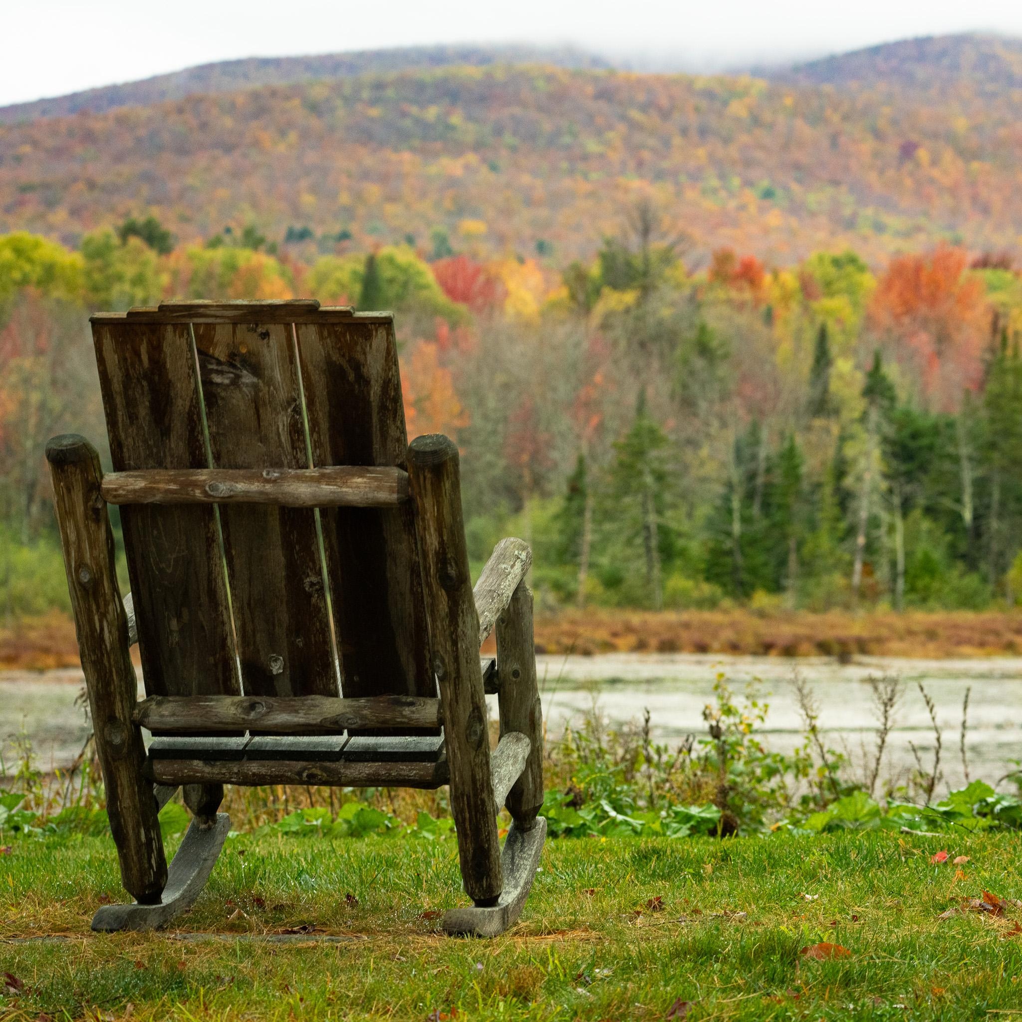 Beautiful views at sunrise and amazing sunsets, watch for otters!