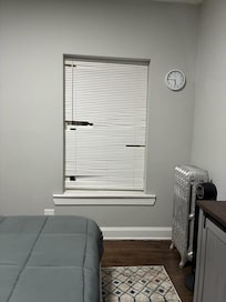 Drapes/blinds