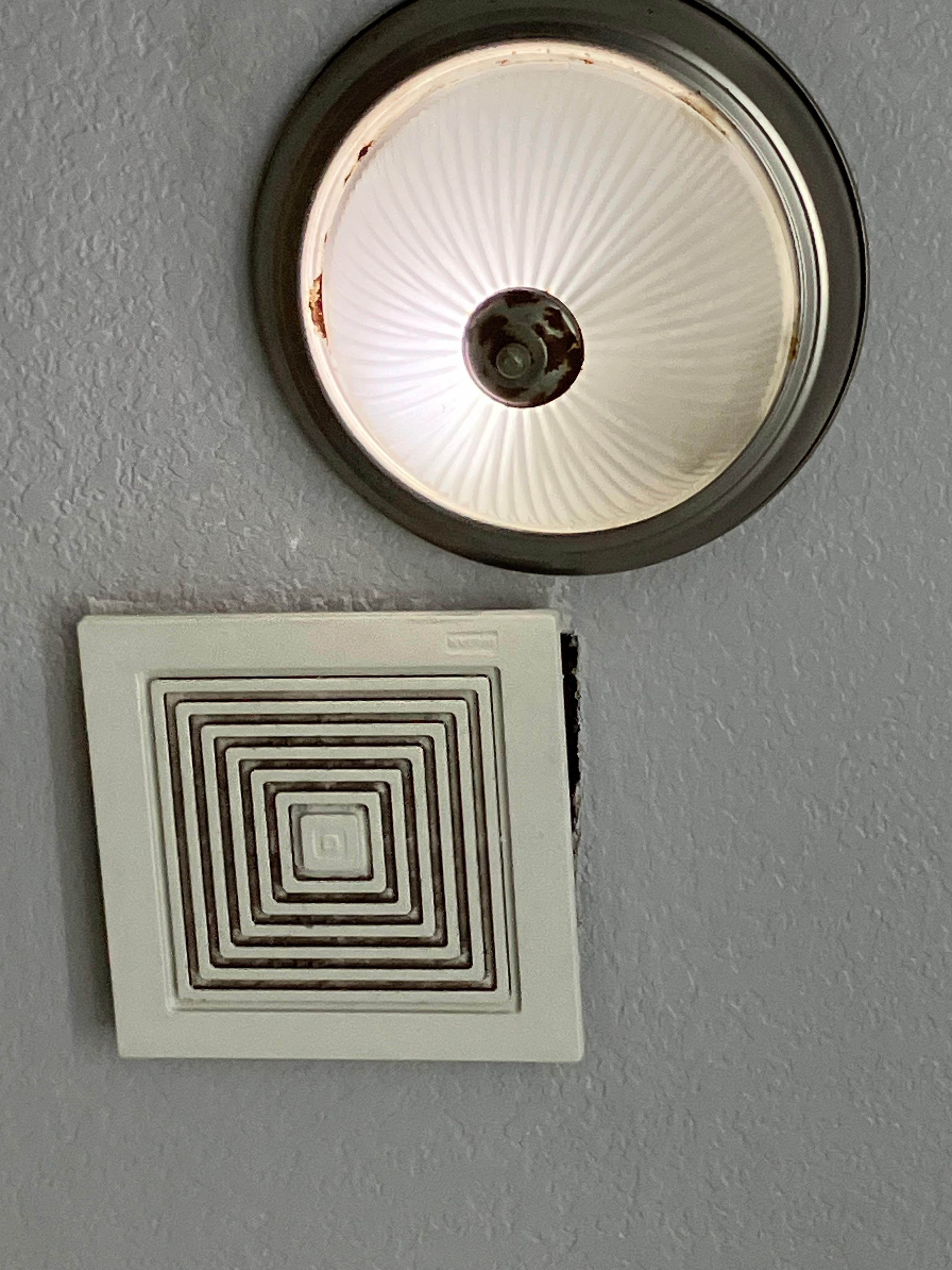 The bathroom did have an exhaust fan just really high up. Others had reported there was not one we stayed on the bottom floor.
