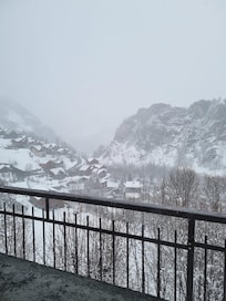 Uitzicht tijdens sneeuwbui