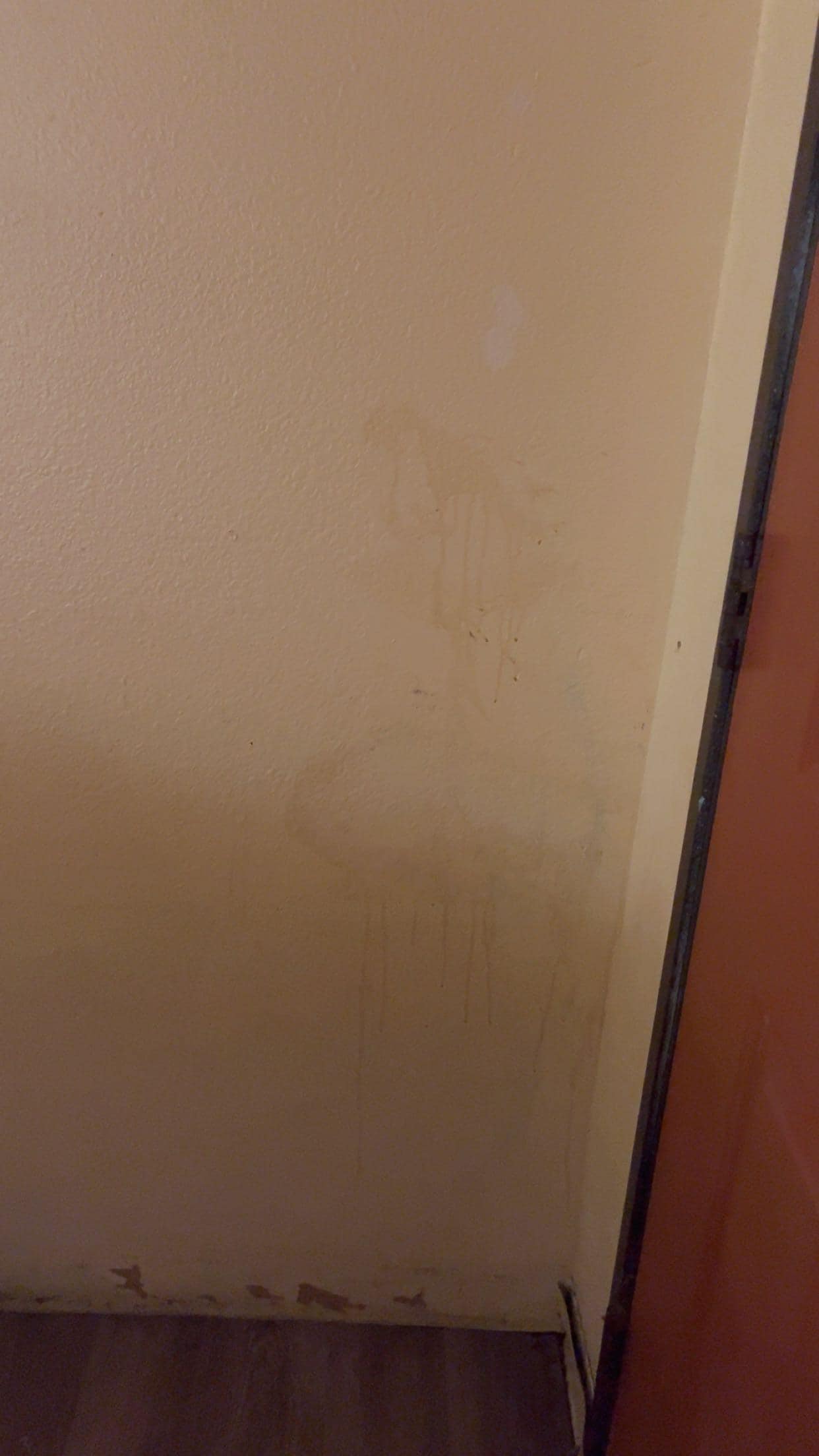 Dirty walls and floors. 