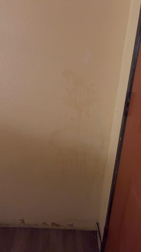 Dirty walls and floors.