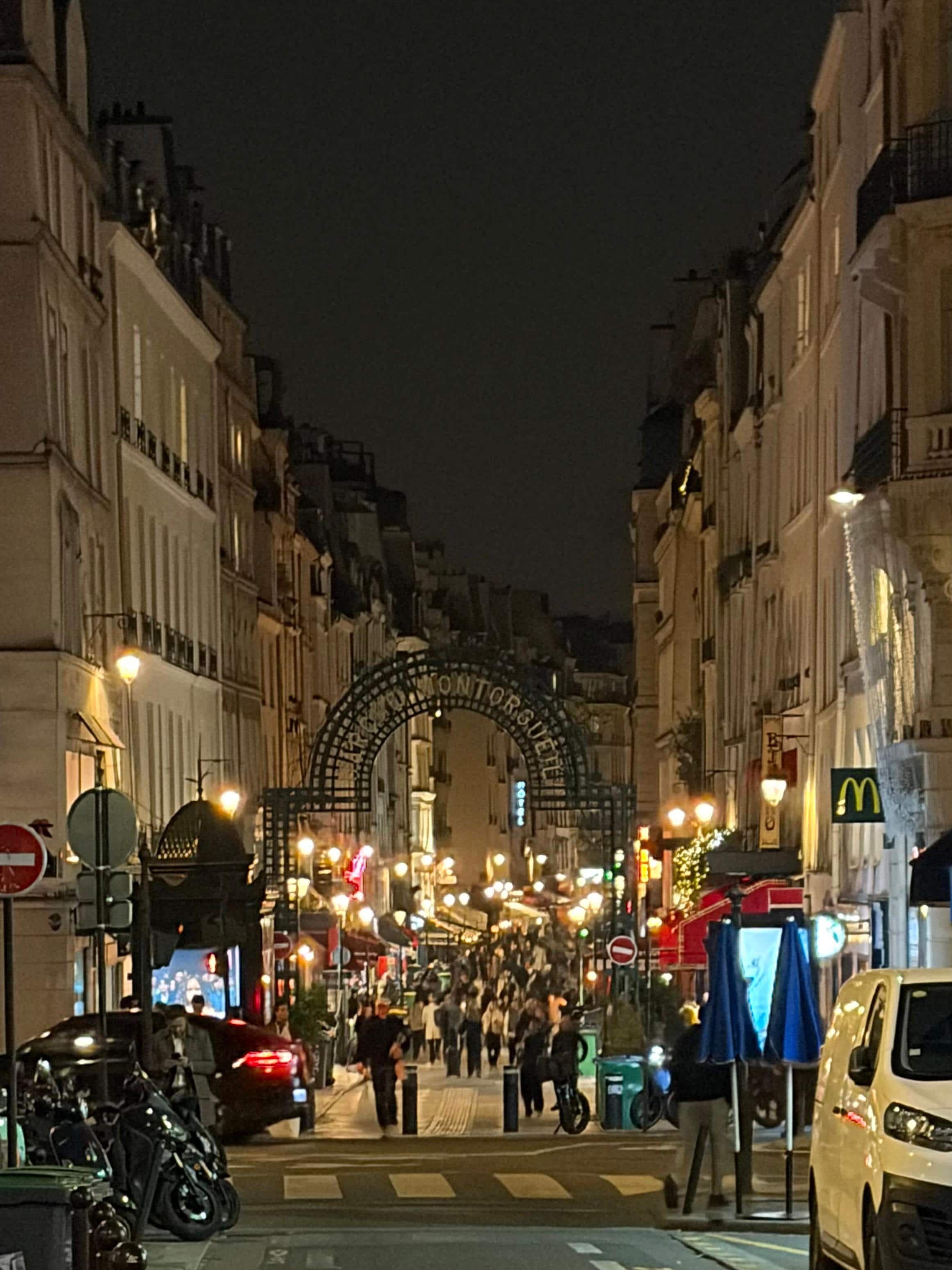 Nearby Montorgueil main street 