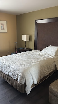 Not the Kibg size Bed on receipt or paid for
